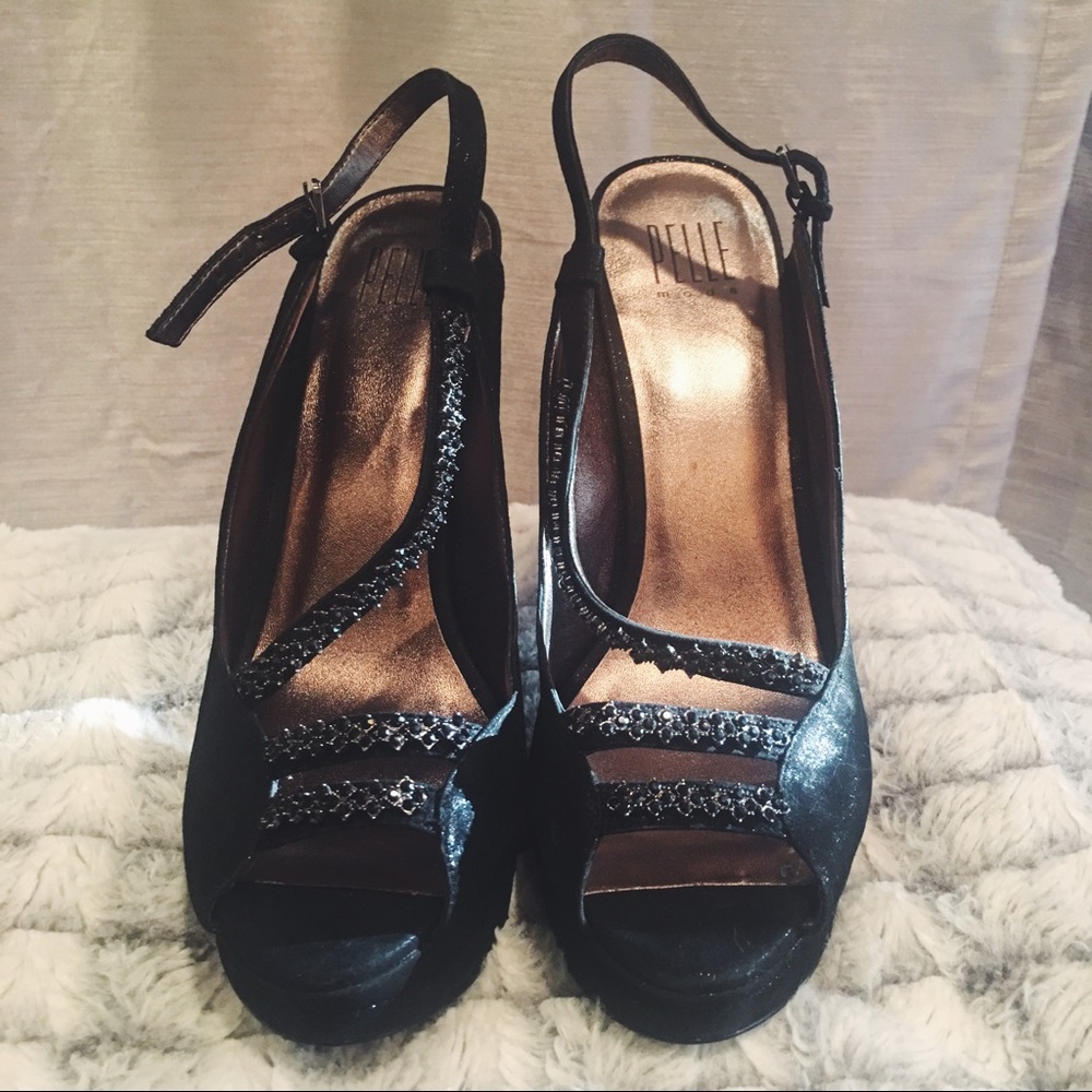 👠Shimmery Black Heels WORN ONCE👠