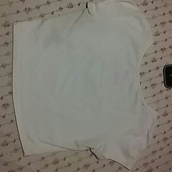White short sleeve crop top - Picture 3 of 3
