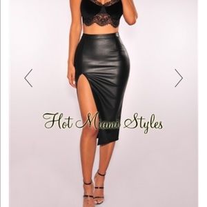 Hot Miami styles black pencil skirt
