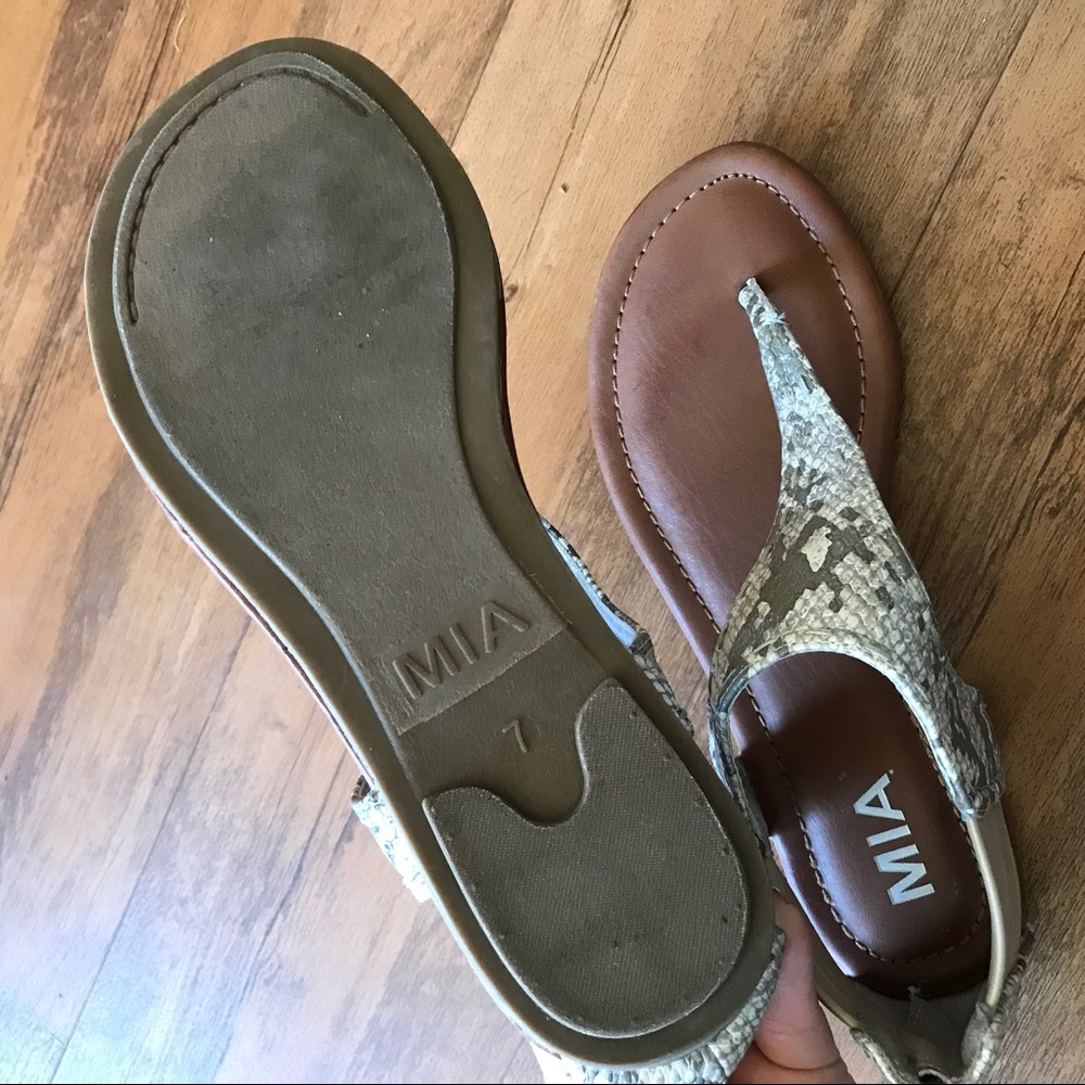 Mia Womens Sandals Size 7M Silver White Castaway - Picture 4 of 4