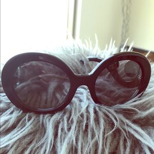 AUTHENTIC pre-owned PRADA sunglasses😎