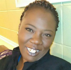 Meet your Posher, Cassandra