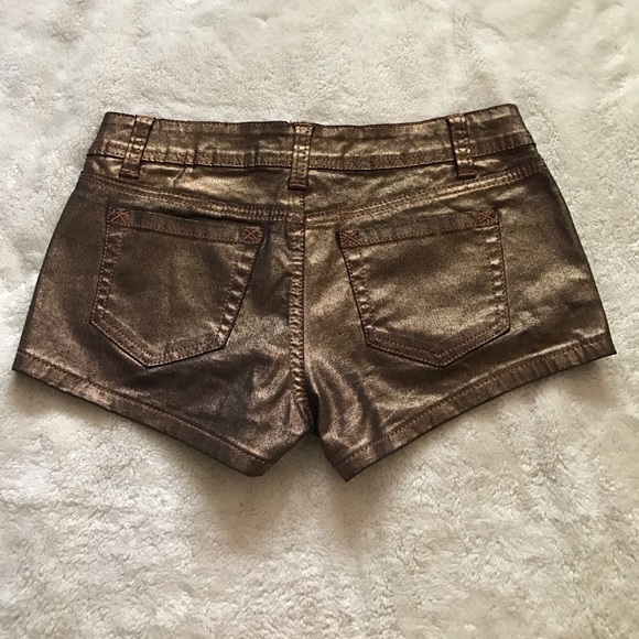 Bronze Shorts - Picture 3 of 3