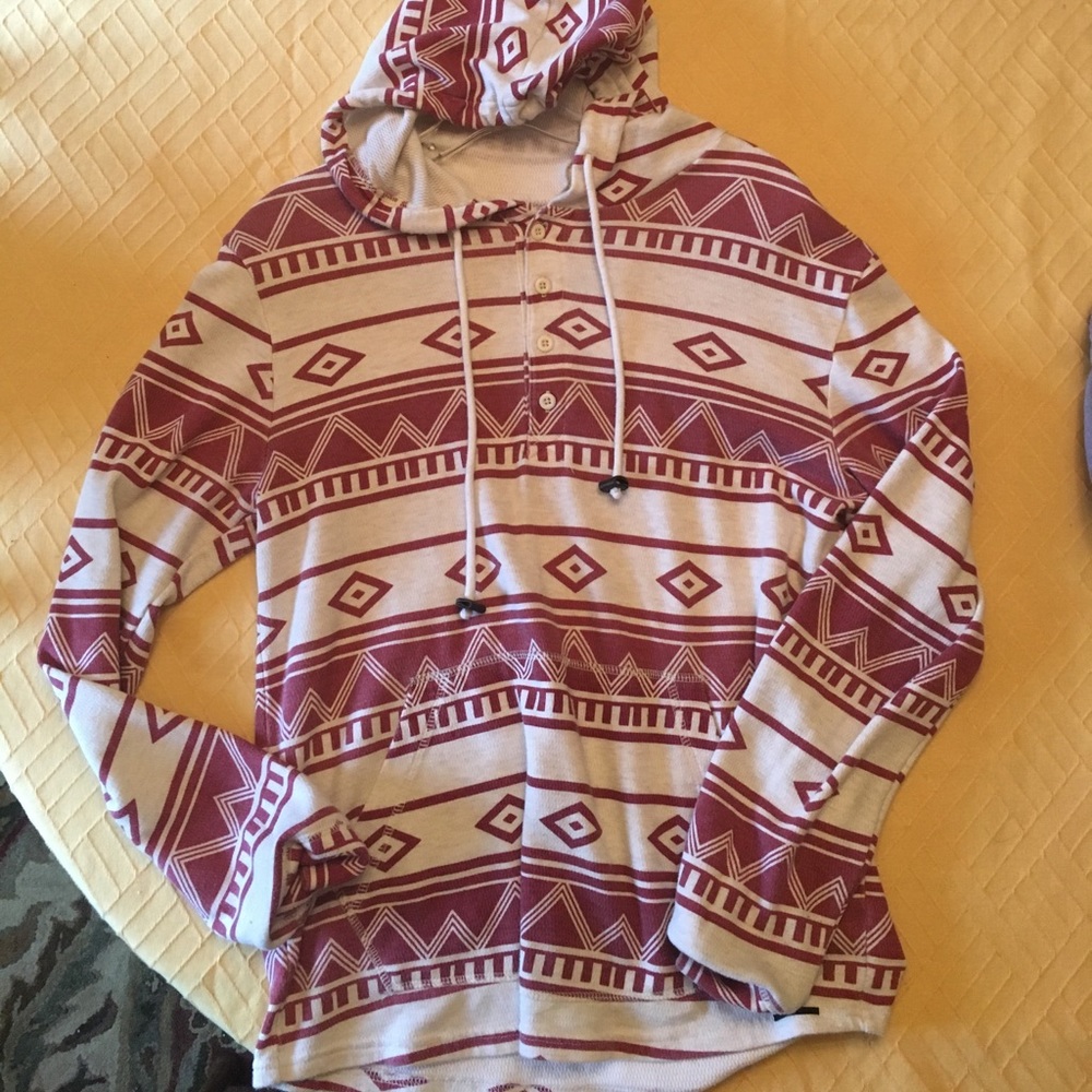 Hooded pull over
