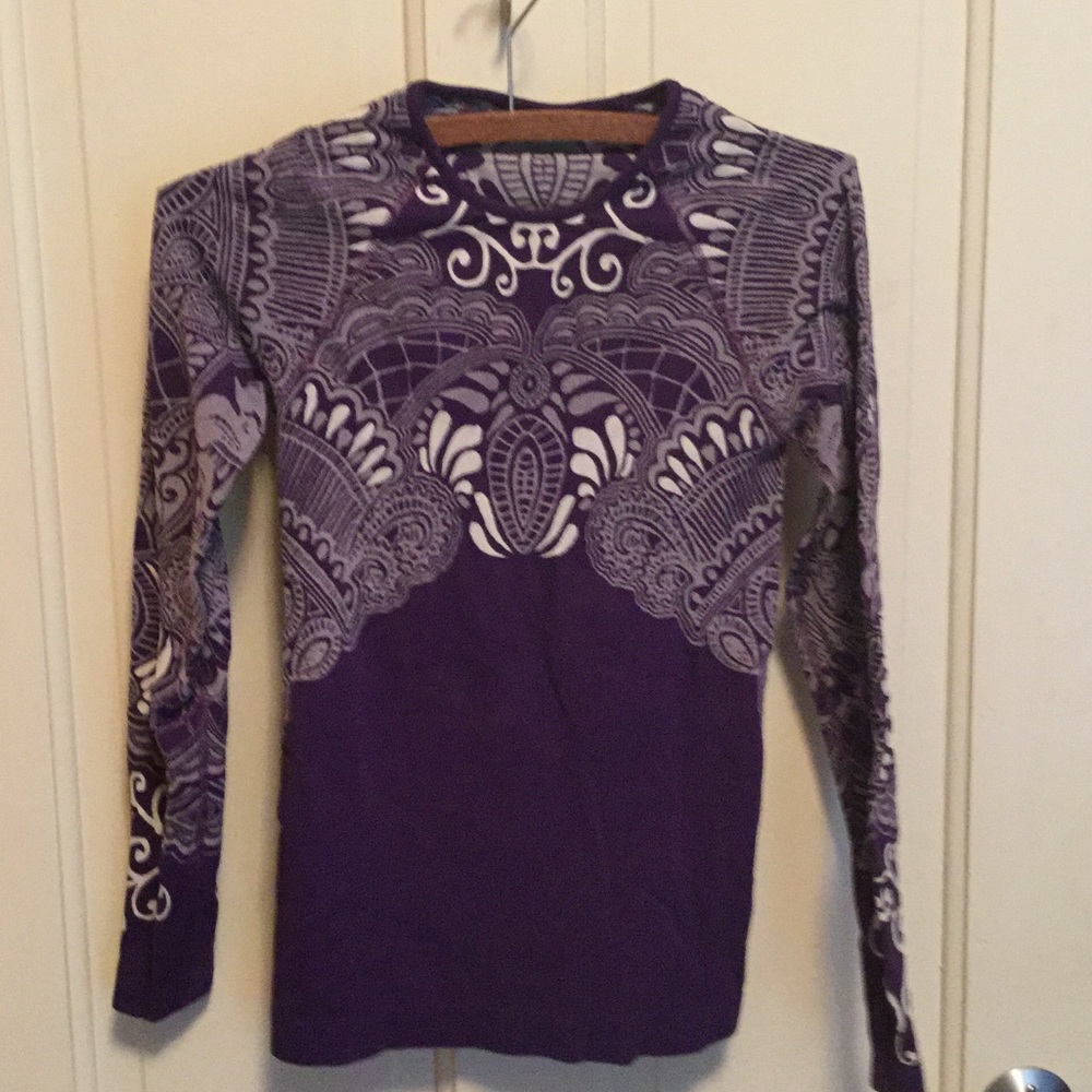 Athleta stretchy sporty top