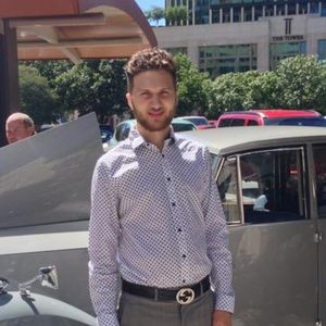 Meet your Posher, Ronnie