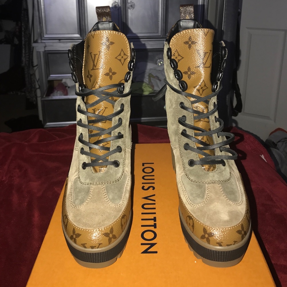 BNIB Louis Vuitton Desert Boot
