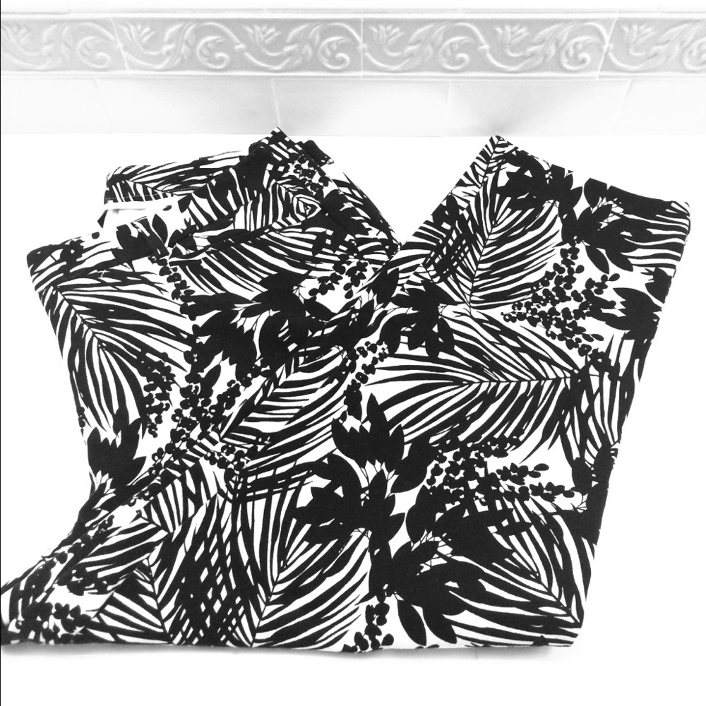 Lane Bryant bold palm leaf print ankle pants