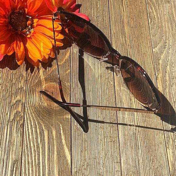 "Foxy Lady" Art Nouveau Deco Horn Rim Cat Eye - Picture 2 of 3