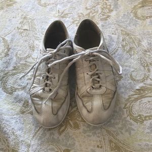 Nfinity cheer shoes