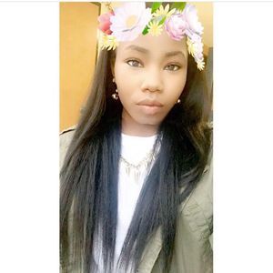 Meet your Posher, Kayla