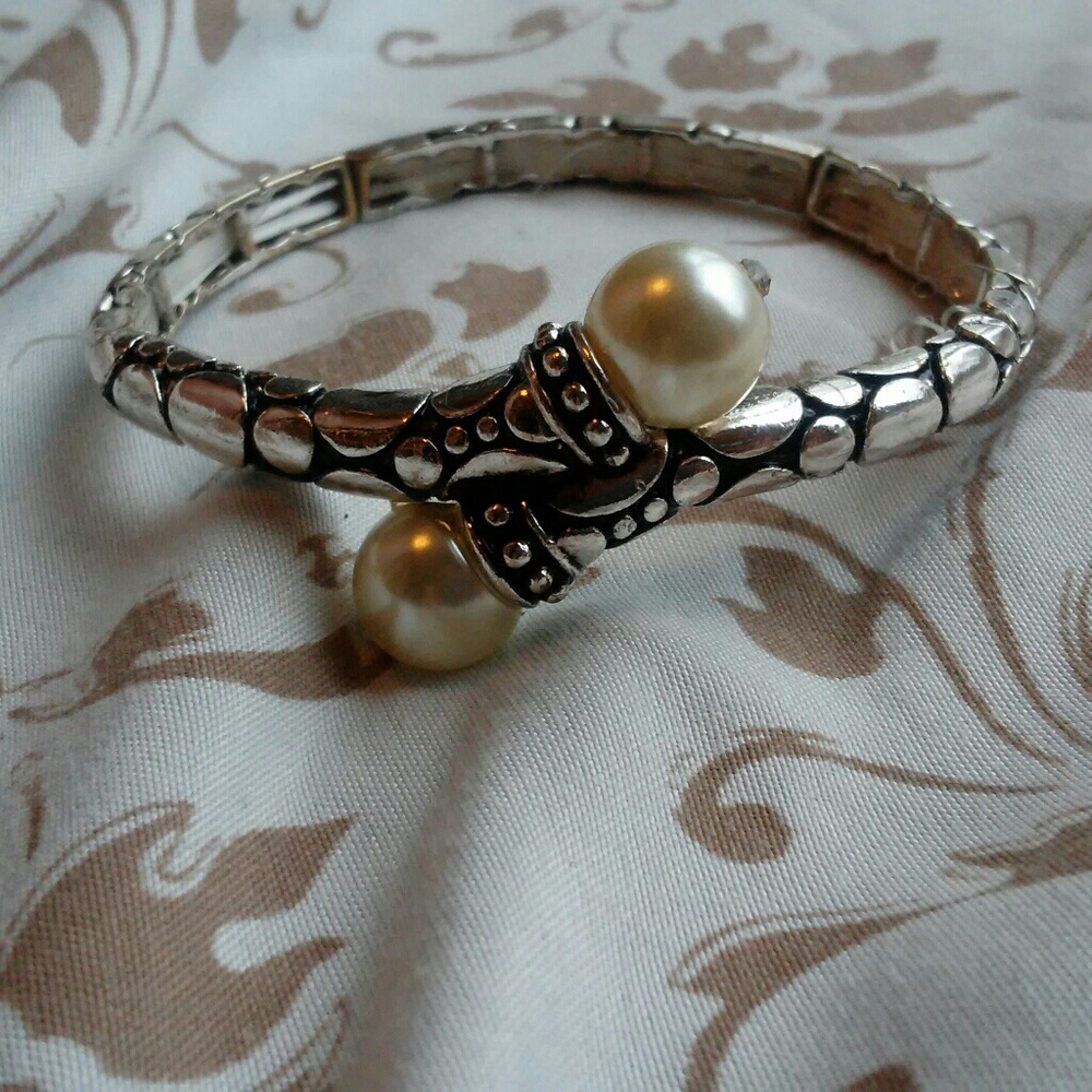 💎Cute Lil' Bracelet💎
