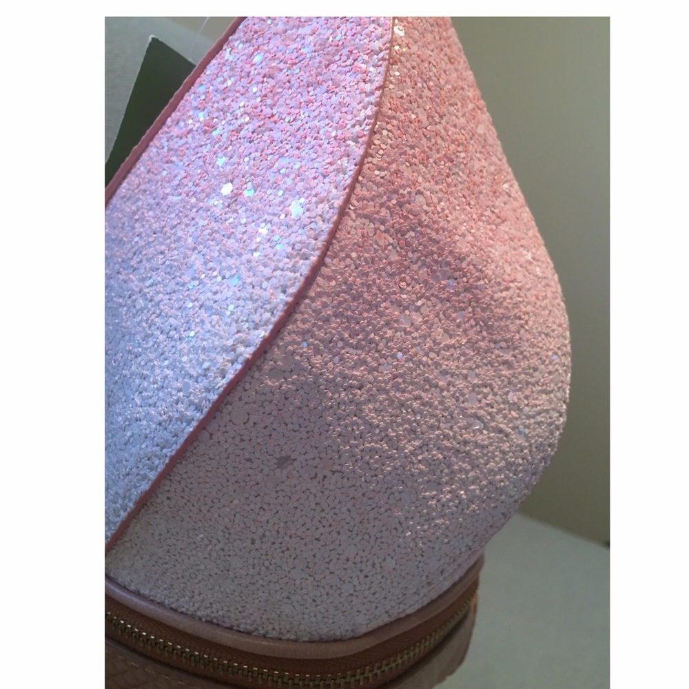 🚫SOLD Kate Spade Ice Cream Cone Wristlet 🎉HP🎉🎉 - Picture 8 of 8