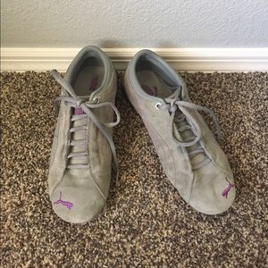 Preloved Puma casual Sneakers.