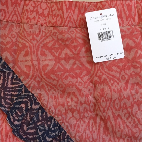 Size 6 Left- Free People Skirt Around World - Picture 5 of 5