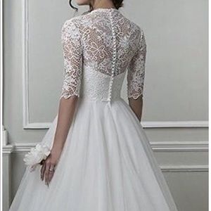 Meet your Posher, Roxanne