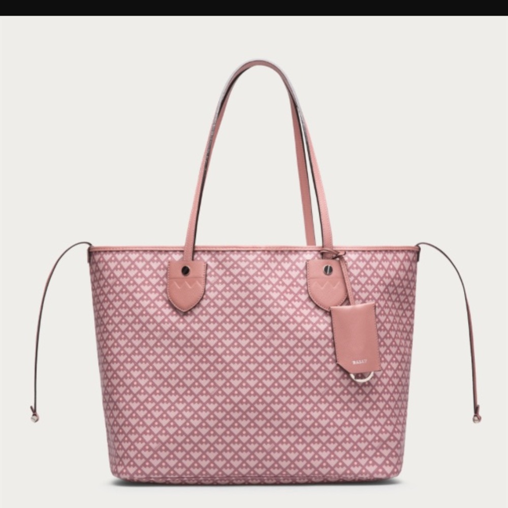 Bally tote