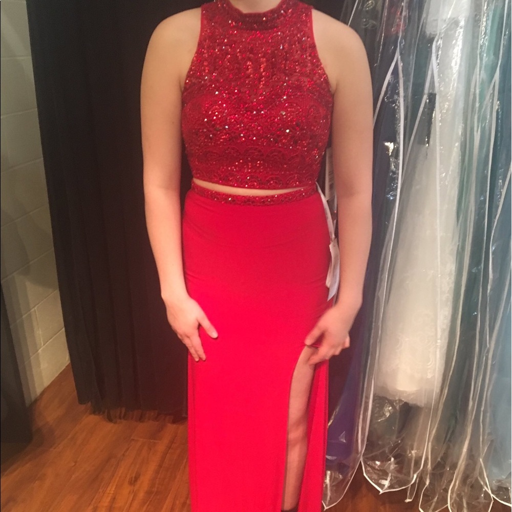 Sherri Hill Prom Dress