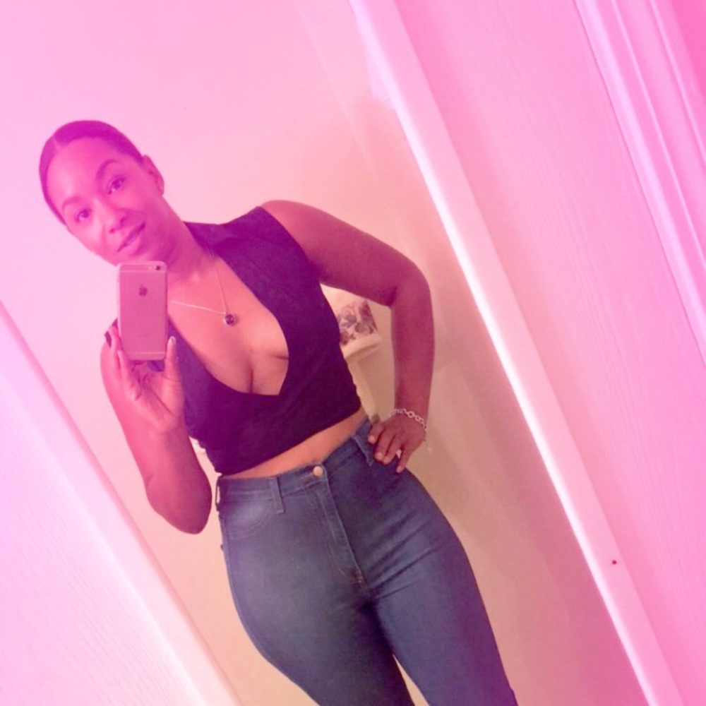 Black collared crisscross tie in the back crop top