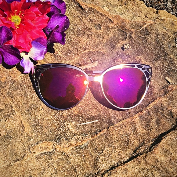 "Ambrosia" Art Nouveau Deco Horn Rim Cat Eye - Picture 3 of 5