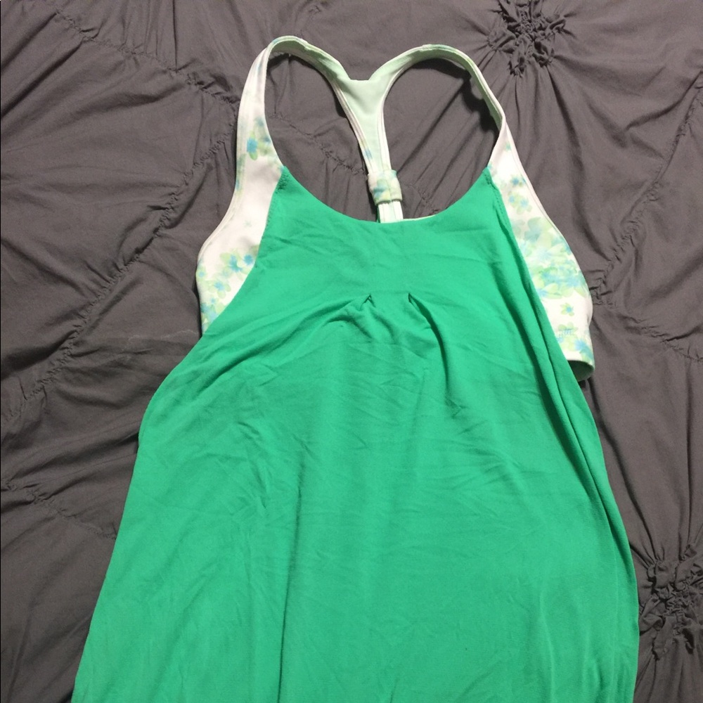 Lululemon Tank size 6