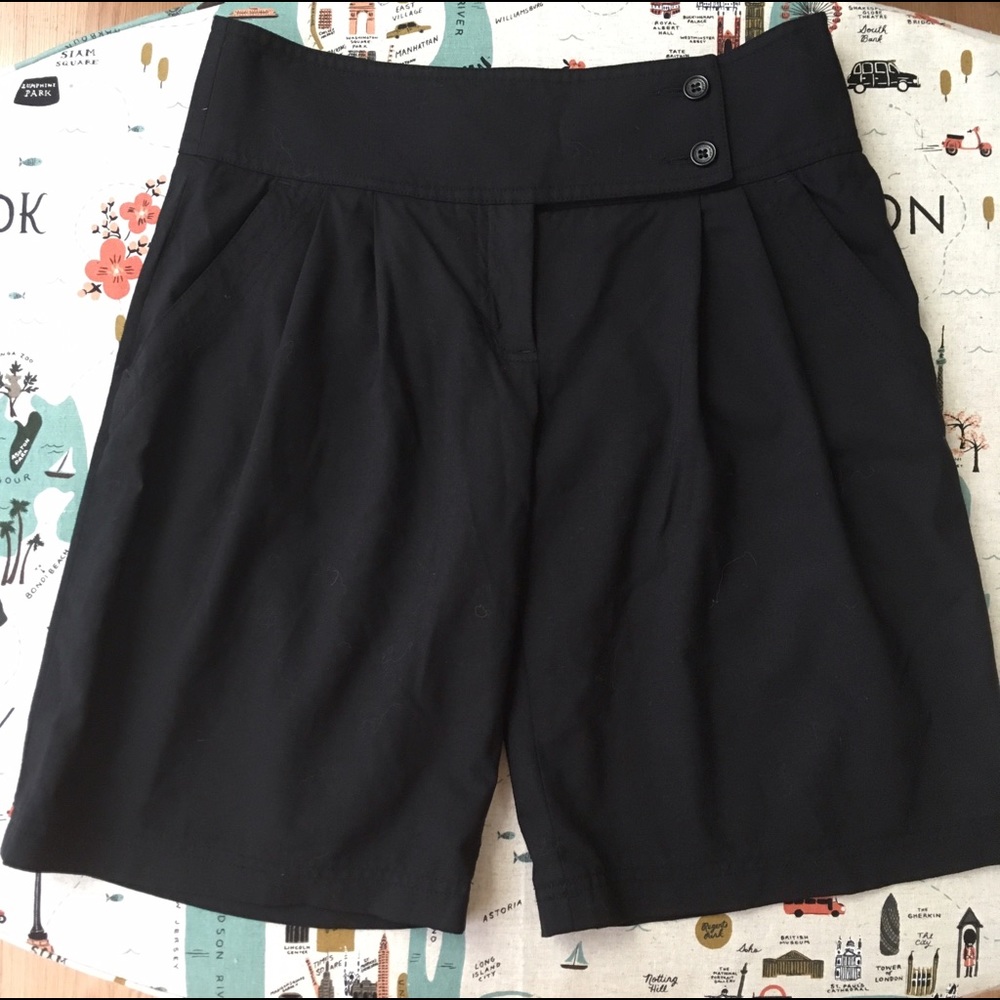 BCBG Max Azria pleated walking shorts