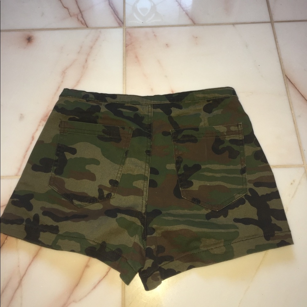 Shorts - Picture 2 of 2