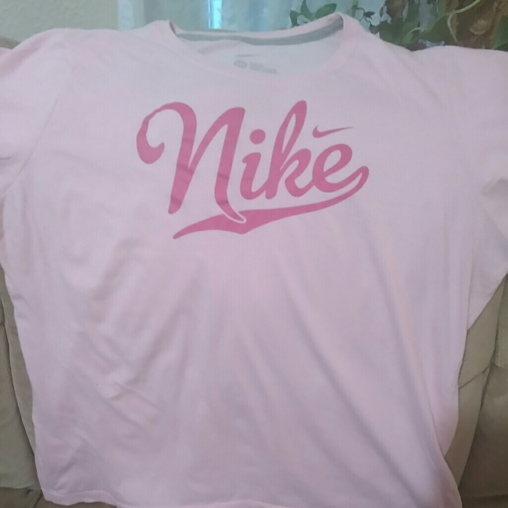 Nike T Shirt