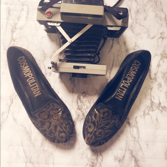 Cosmopolitan 8 1/2 Black Gold Brocade Loafer - Picture 2 of 4