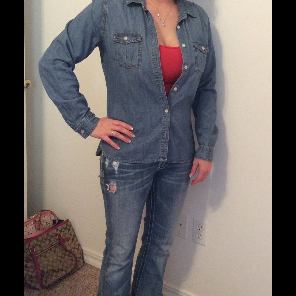 Women's Denim long sleeve shirt-Medium