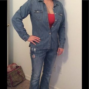 Women's Denim long sleeve shirt-Medium