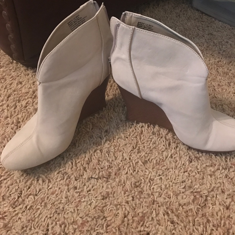 Shoes. Shoes. Shoes.