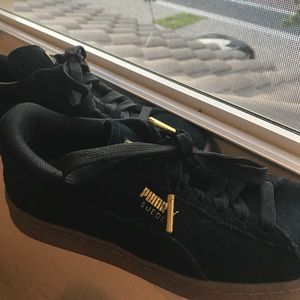 PUMA SUEDE