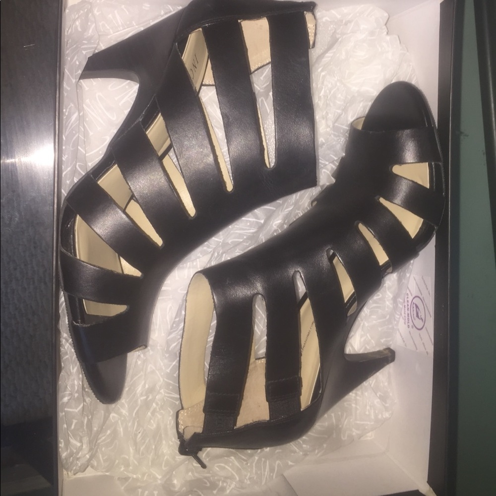 INC International Concepts 7.5M black heels
