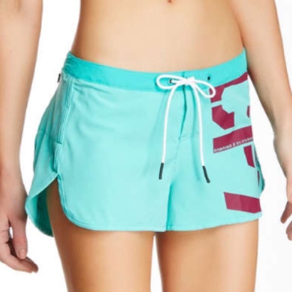 Reebok CrossFit Training Shorts - Picture 3 of 7