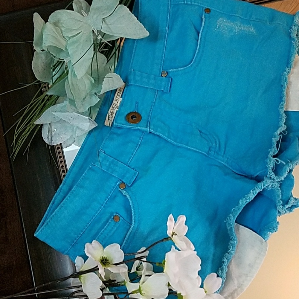 ♀Forever 21 Denim Short Shorts♀