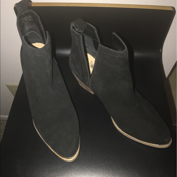 Sole diva side cut booties with gold trim top - Picture 4 of 4
