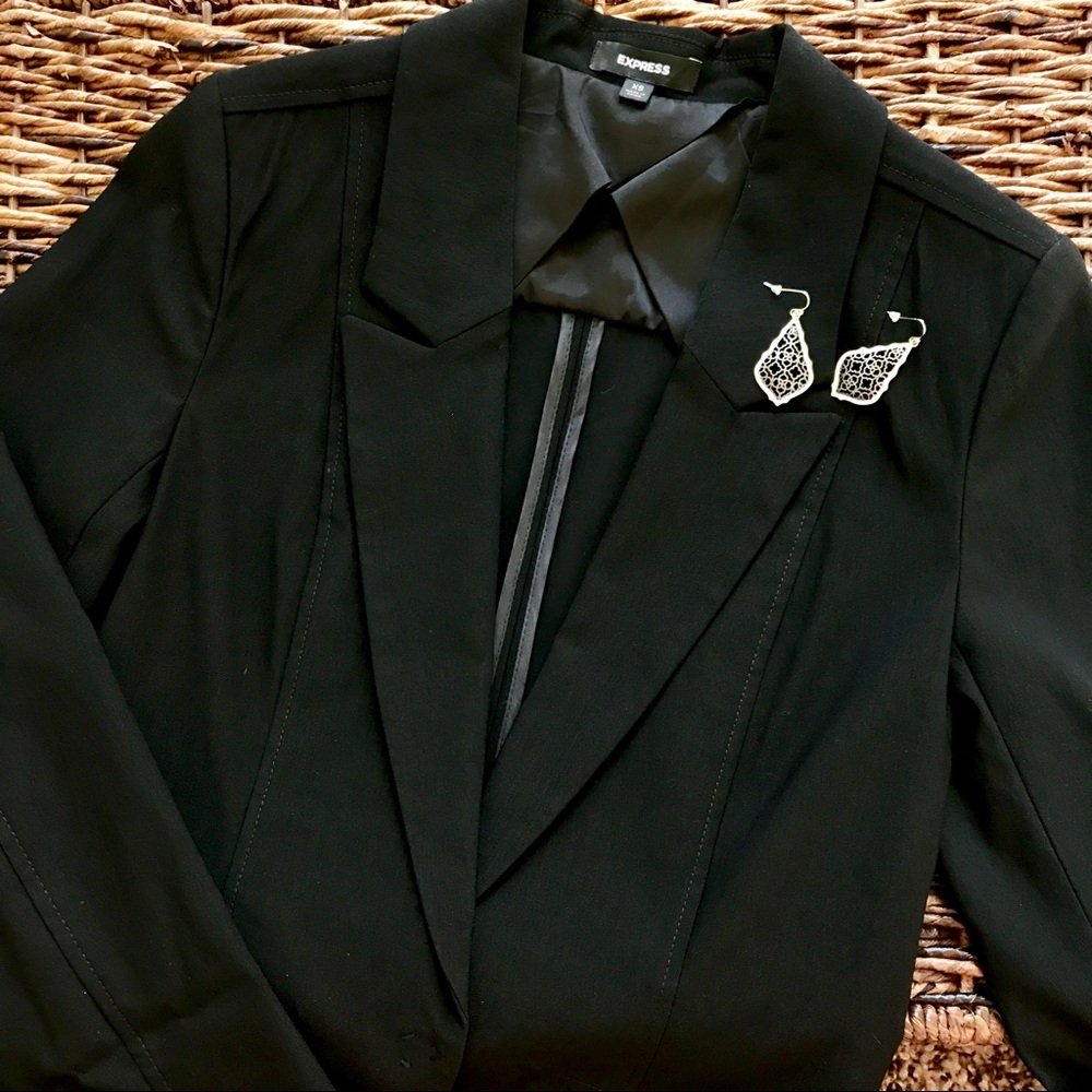 Express | NWOT Longer Black Blazer