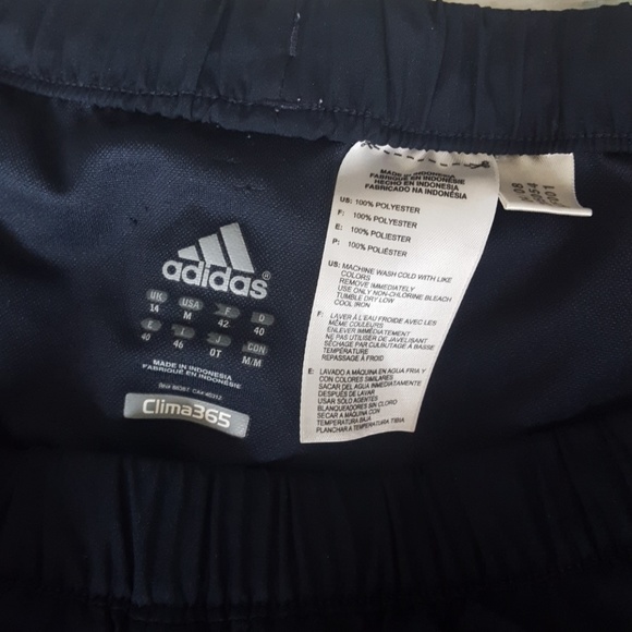 Adidas running shorts with Climalite technology - Picture 2 of 4