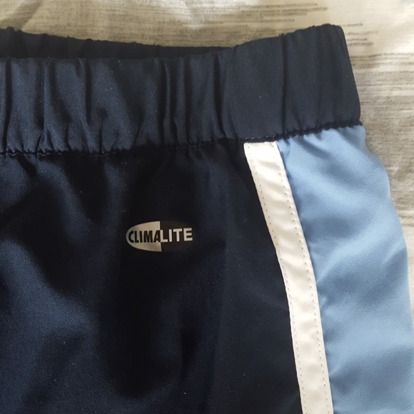 Adidas running shorts with Climalite technology - Picture 4 of 4