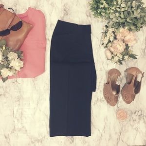 Black Trousers w/ Front Pockets and Stretch