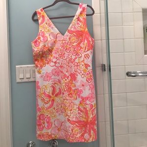 Mikayla V-Neck Shift Dress