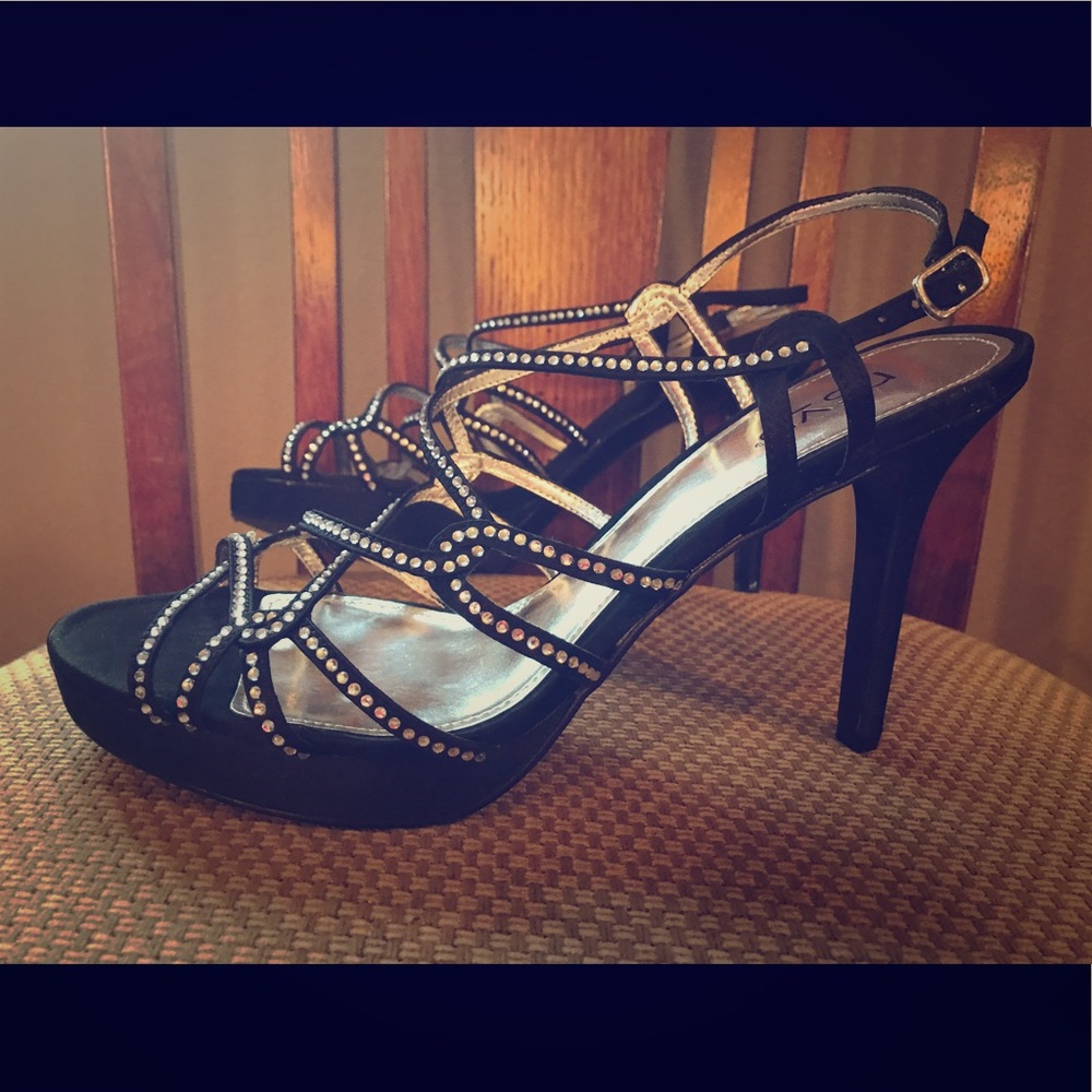 High heel sandals
