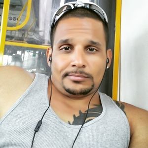 Meet your Posher, Carlos