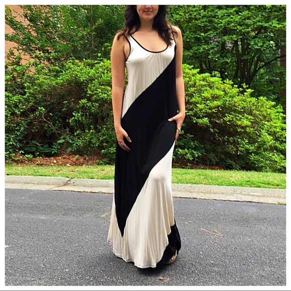 🆕 gorgeous color block maxi dress - Picture 4 of 4