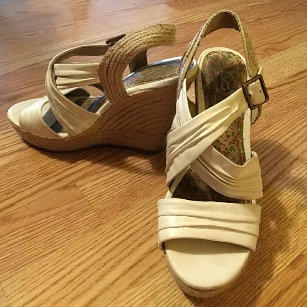 White pleather ribbon wedges