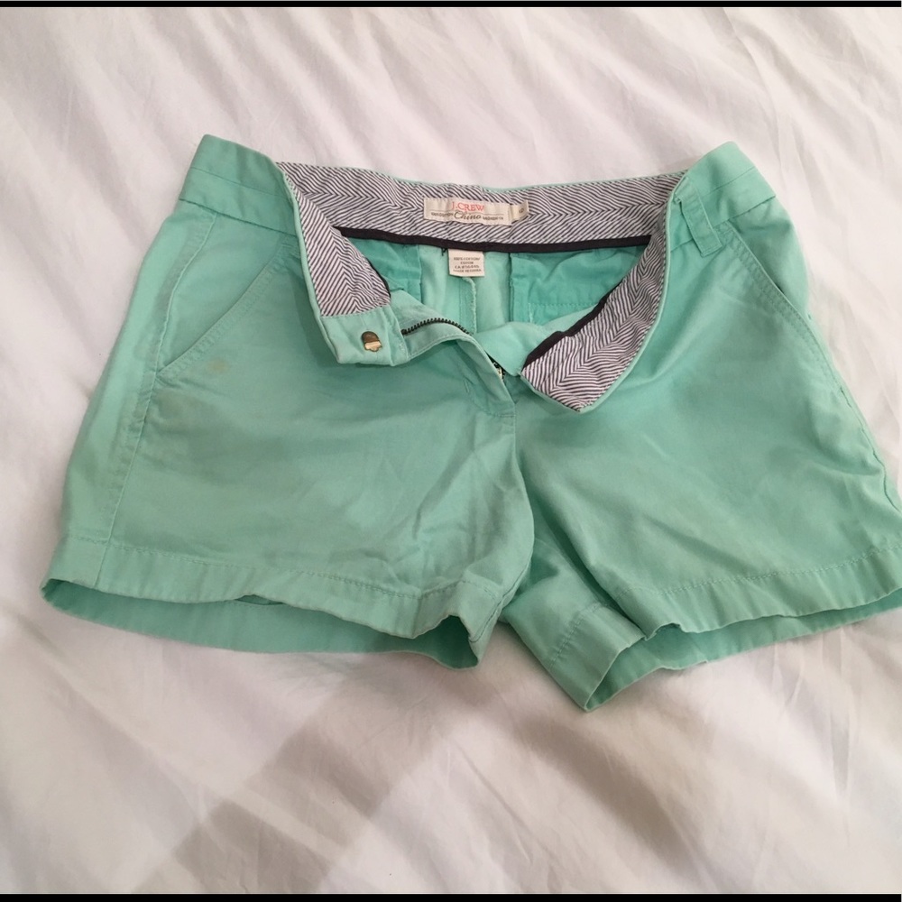 Jcrew | Size 6 | Mint chino shorts