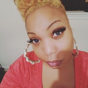 Meet your Posher, Precious