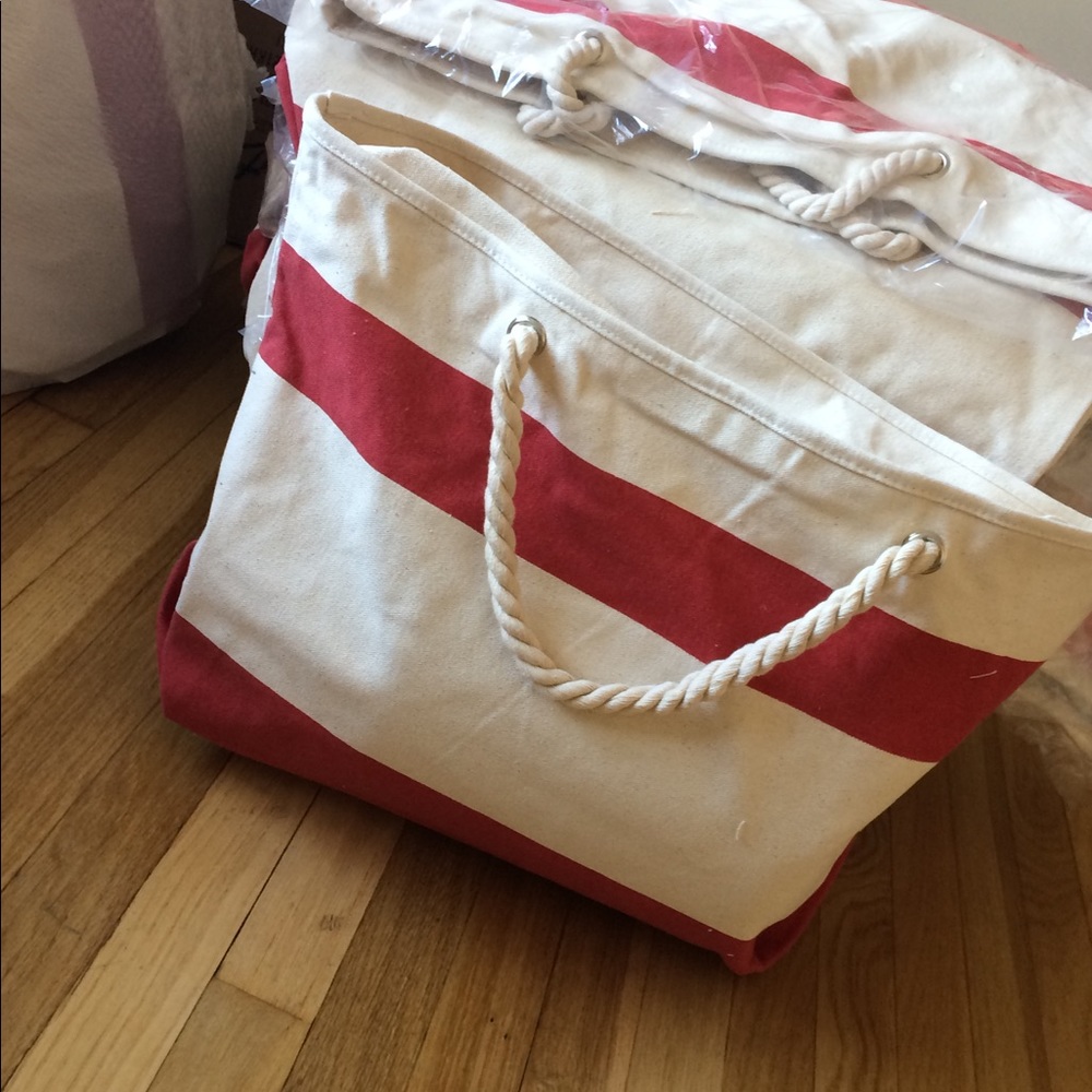 Red & white striped beach bag