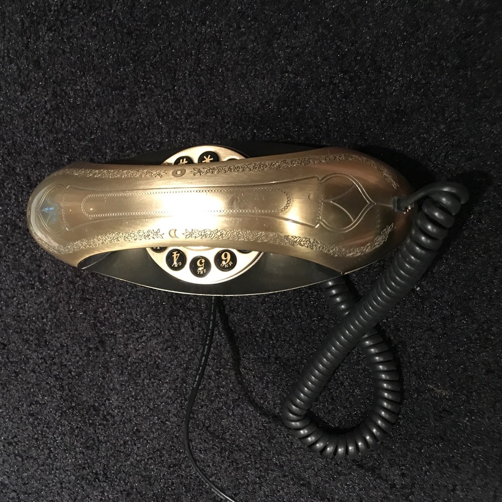 Aladdin Themed Phone